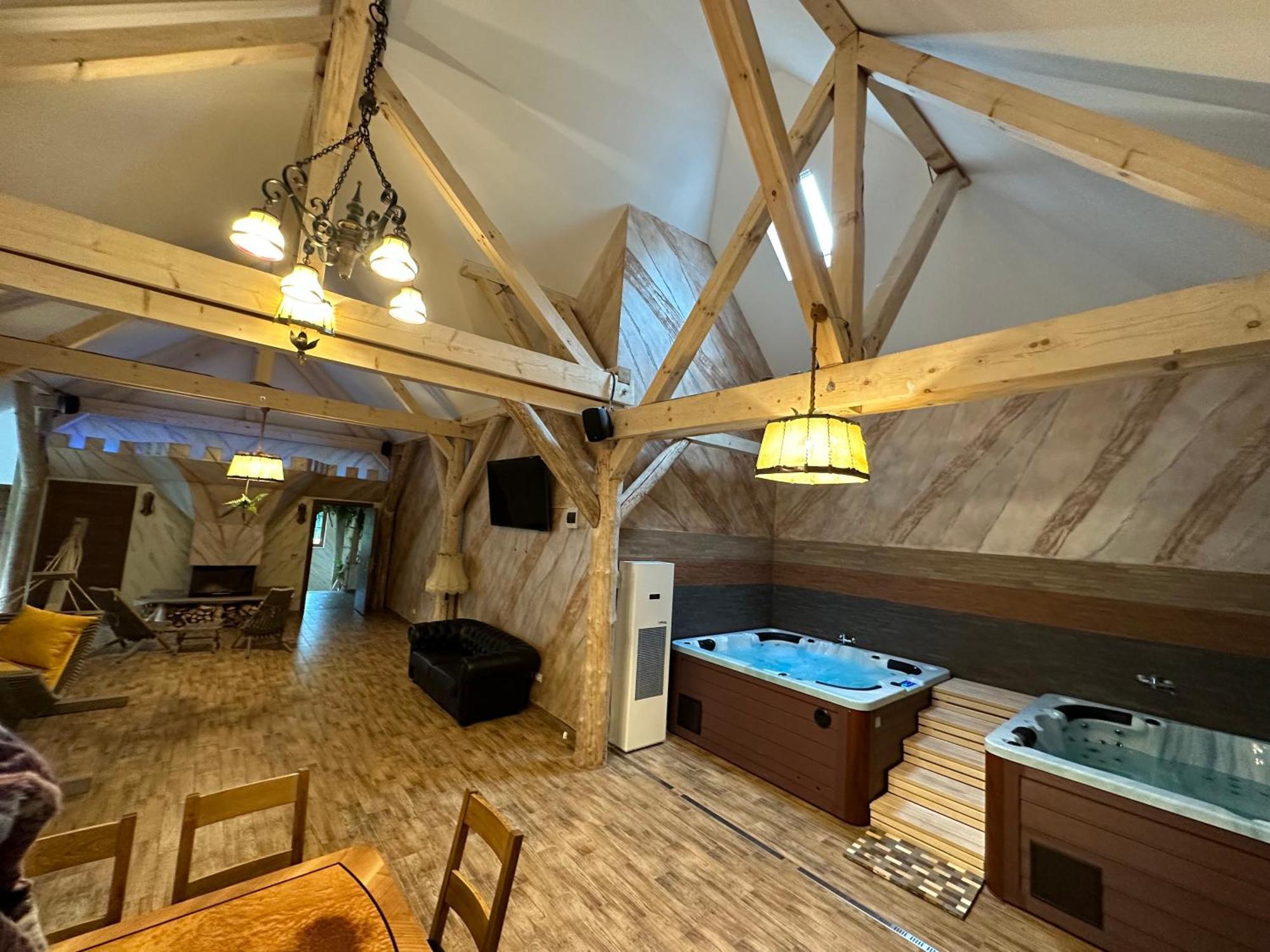 Conacul Radacinilor Otel Petroşani Dış mekan fotoğraf