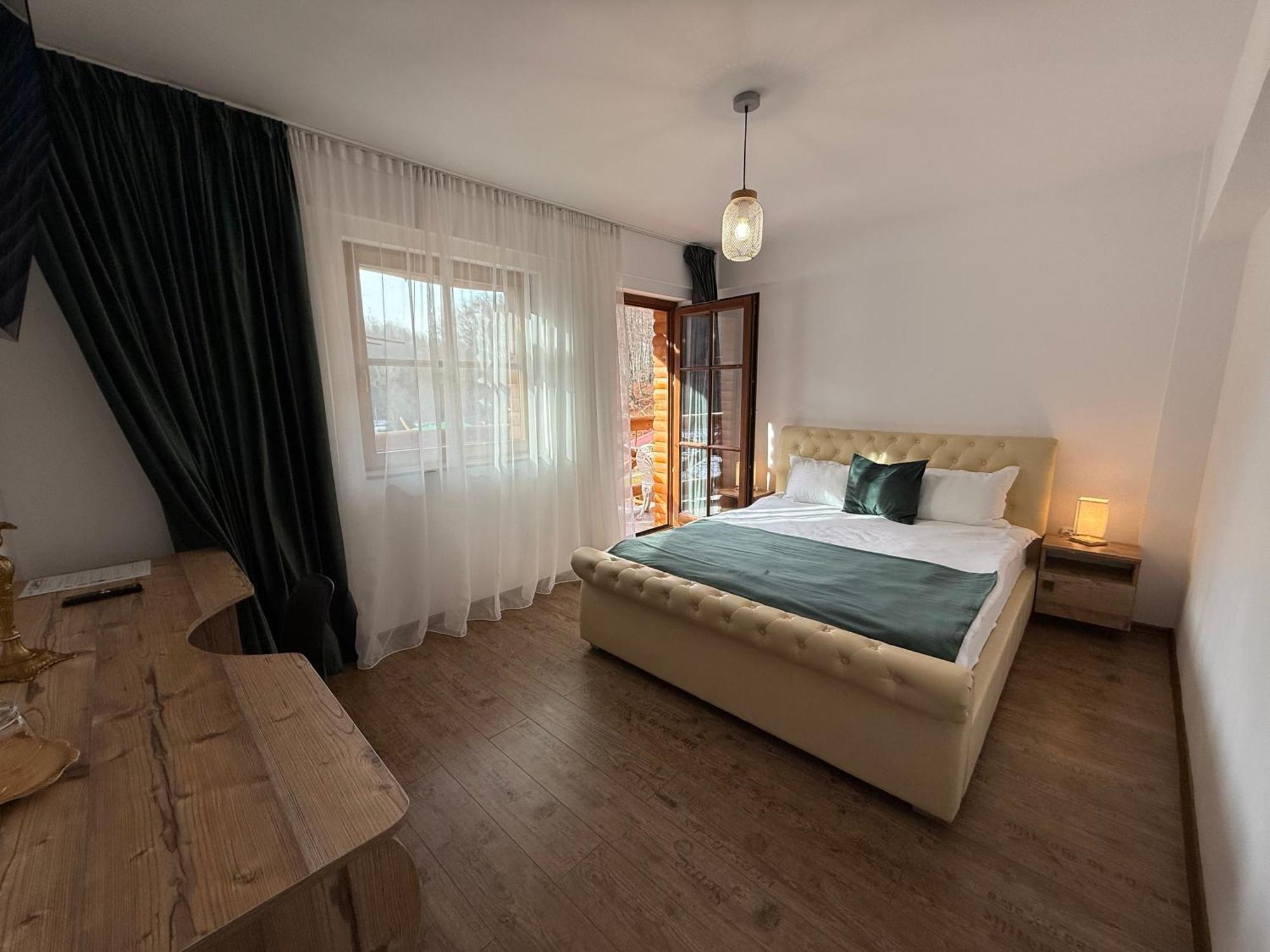 Conacul Radacinilor Otel Petroşani Dış mekan fotoğraf