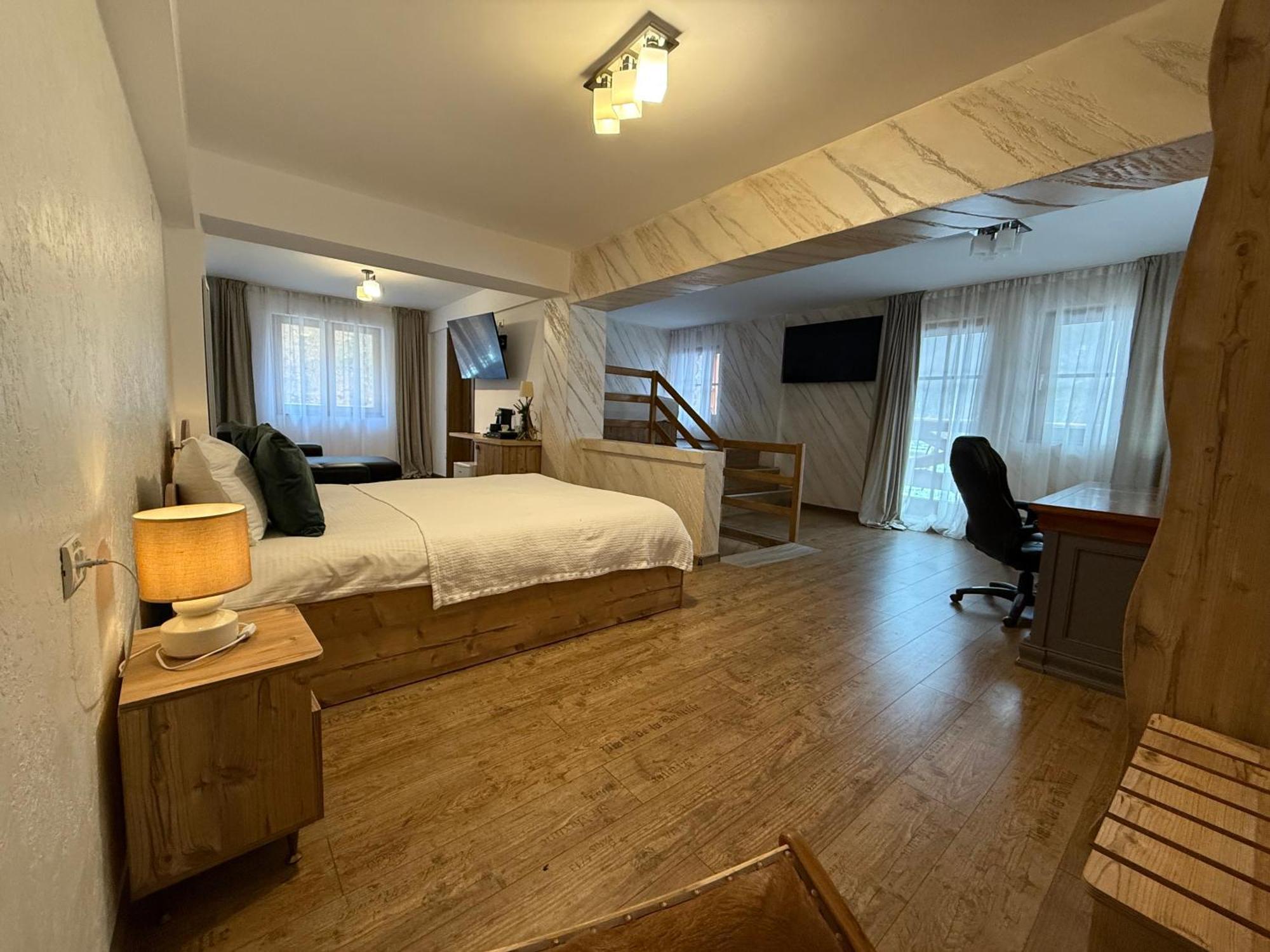 Conacul Radacinilor Otel Petroşani Dış mekan fotoğraf