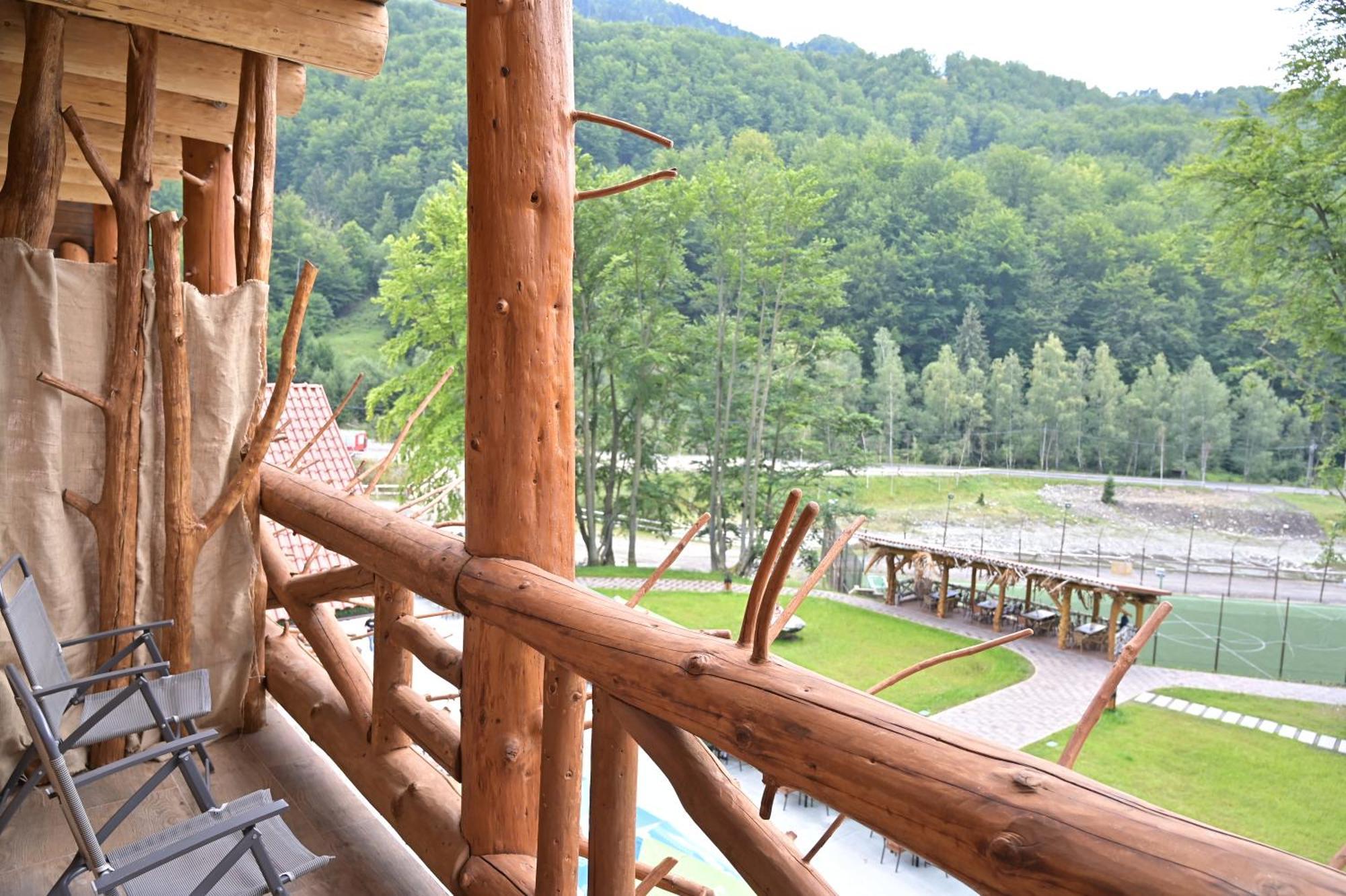 Conacul Radacinilor Otel Petroşani Dış mekan fotoğraf